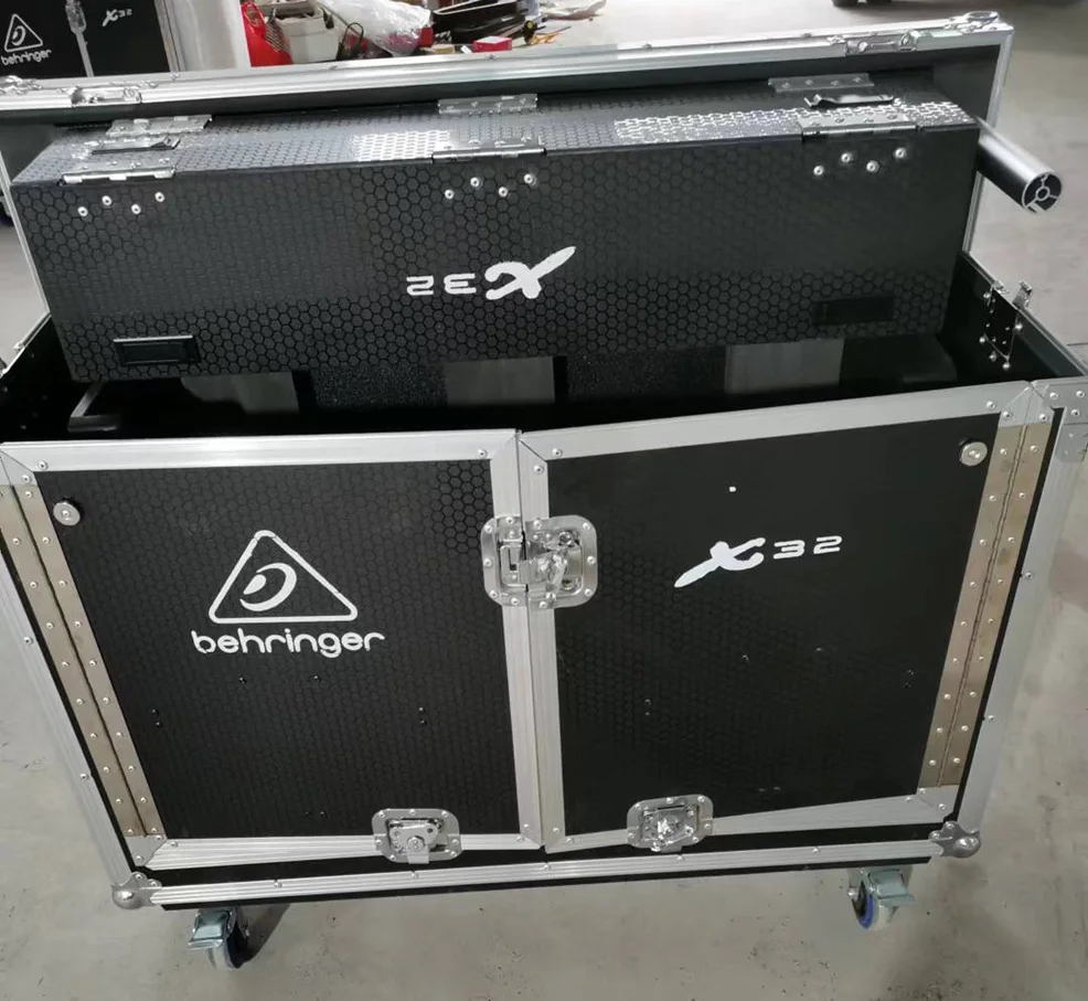 Hydraulic Flight Case for Behringer X32