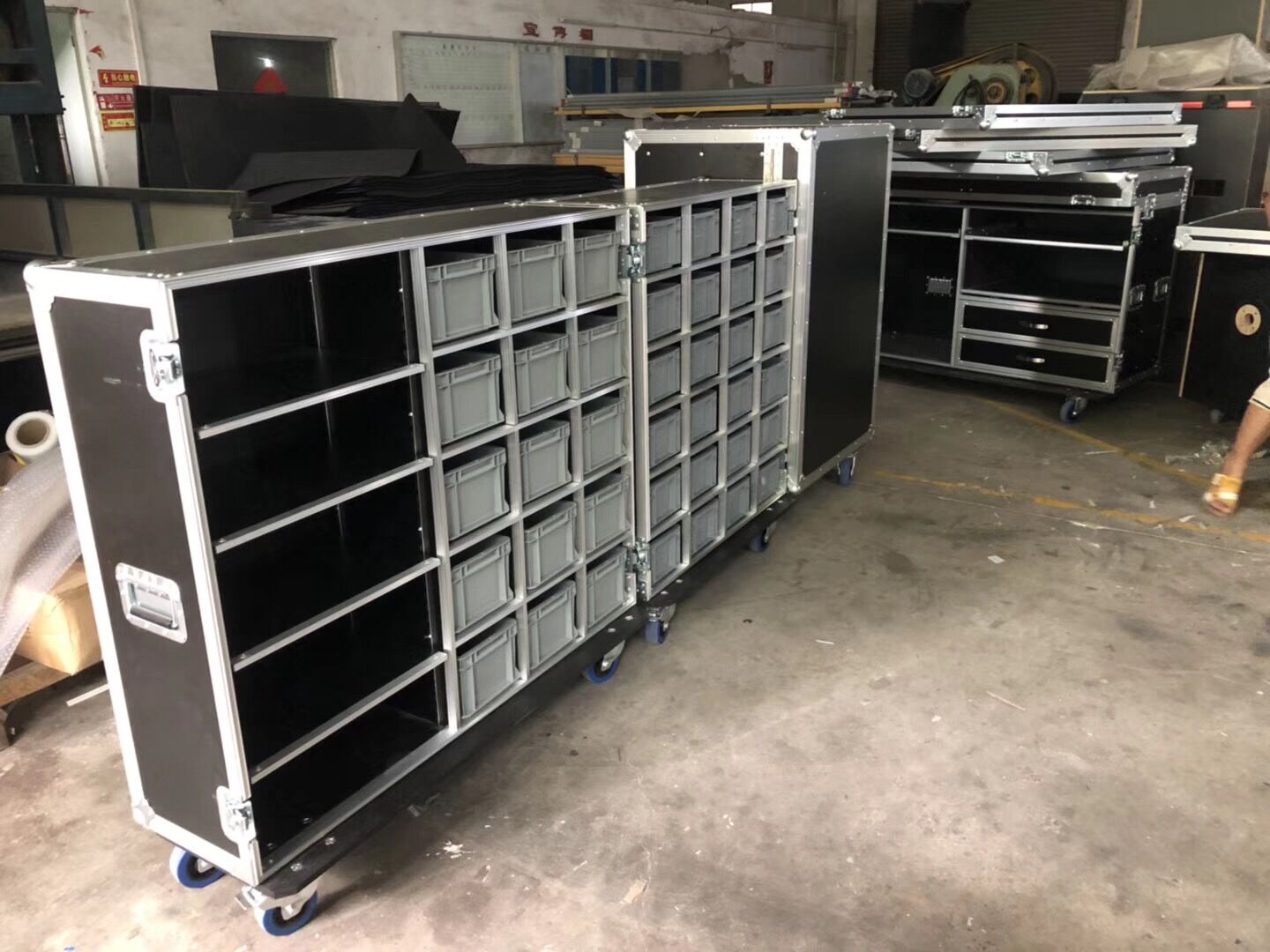 Custom Plastic Bin Storage Flight Case - Image 5