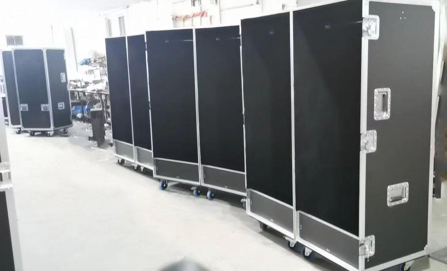 Custom Double Wardrobe Flight Case with Hanging Rails