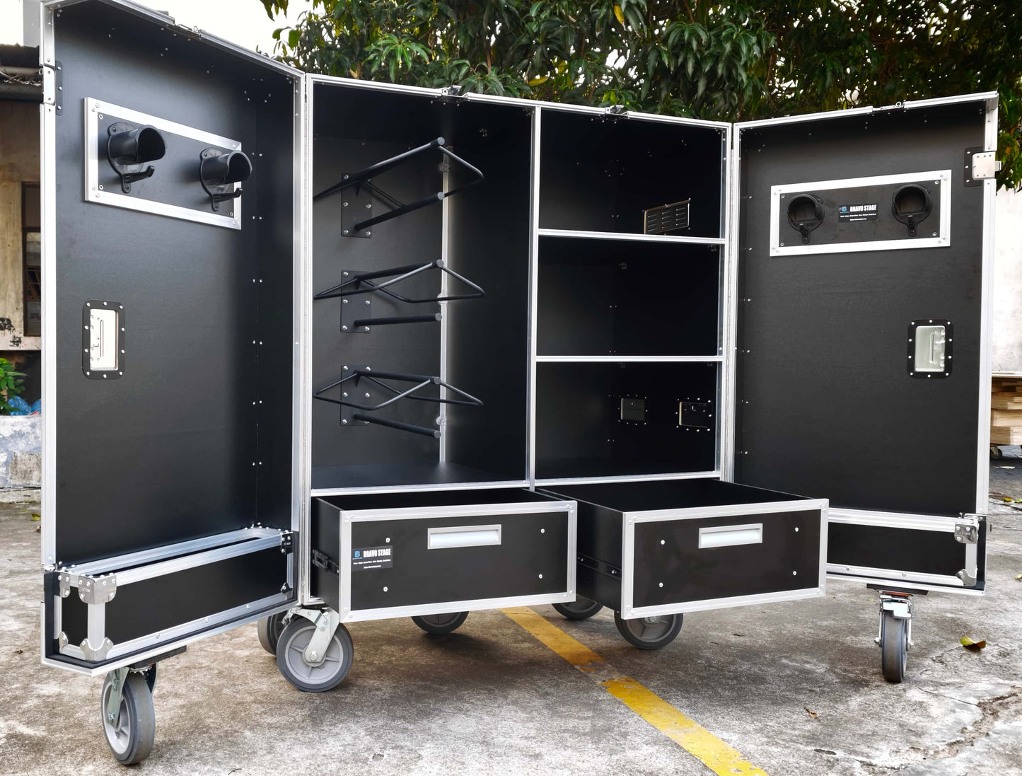 Custom Equestrian Tack Trunk & Horse Tack Flight Case