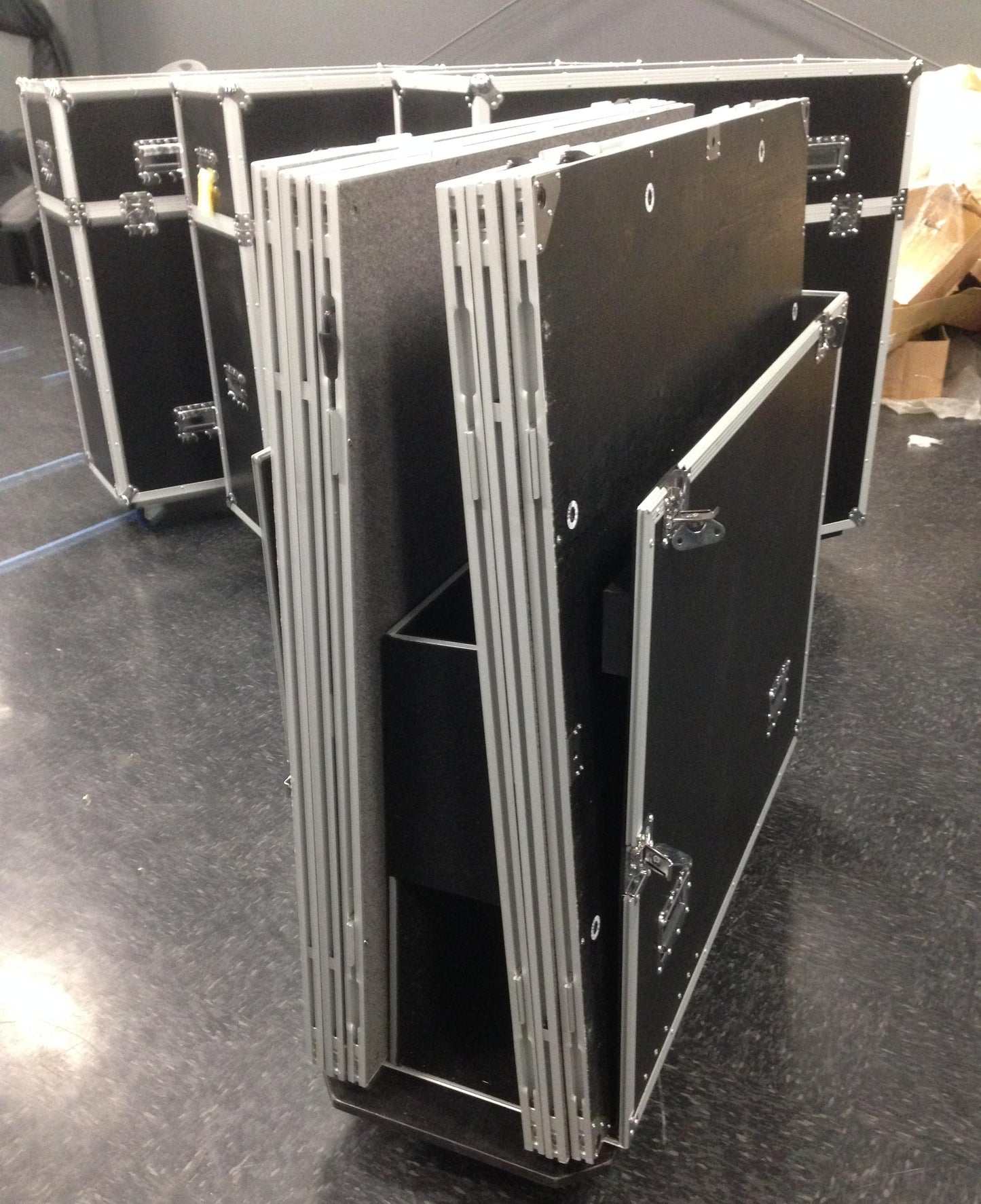 Custom Large Equipment Storage Flight Case with Internal Dividers - Image 6