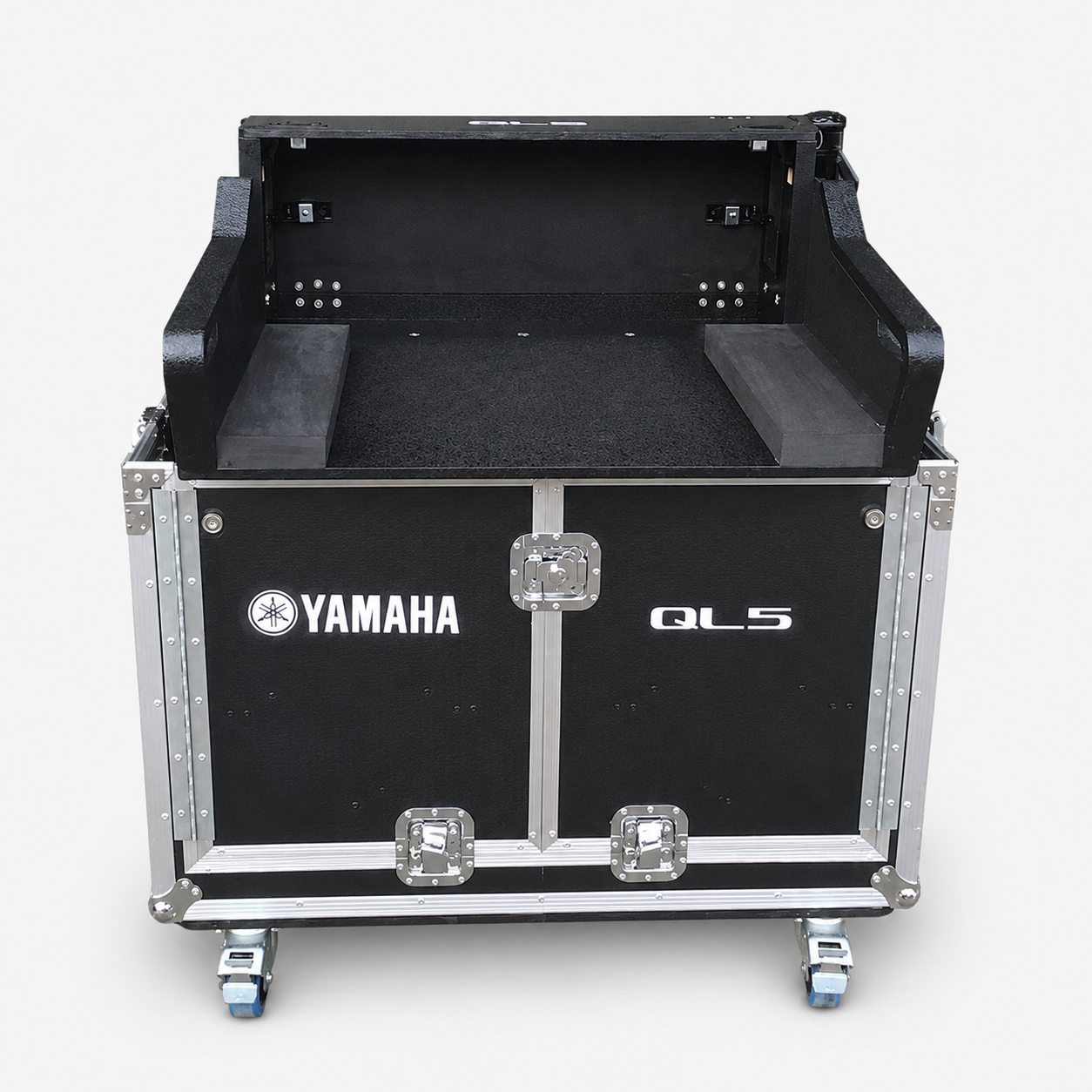 Flight Case Compatible with Yamaha QL5 Digital Mixing Console